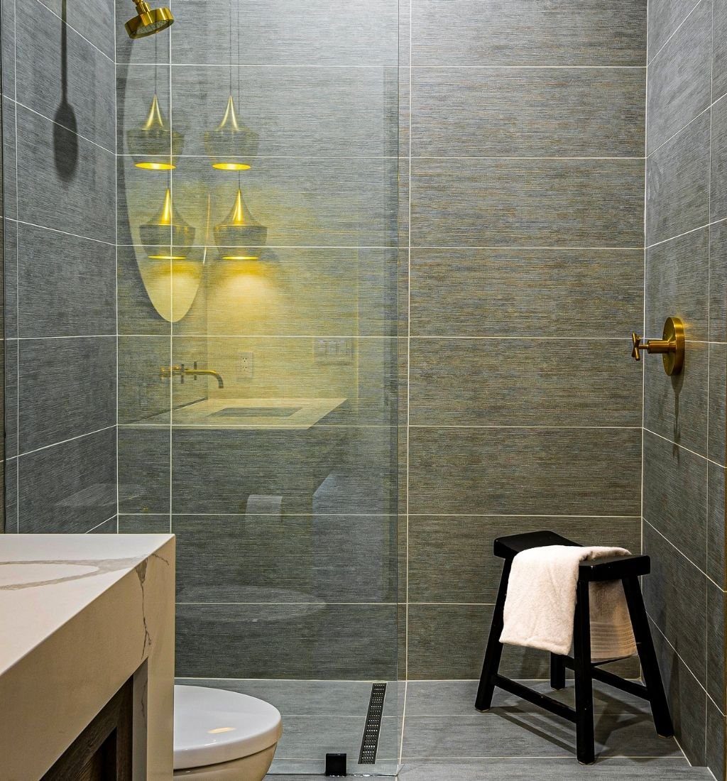 bathroom fitters SW12 9AP